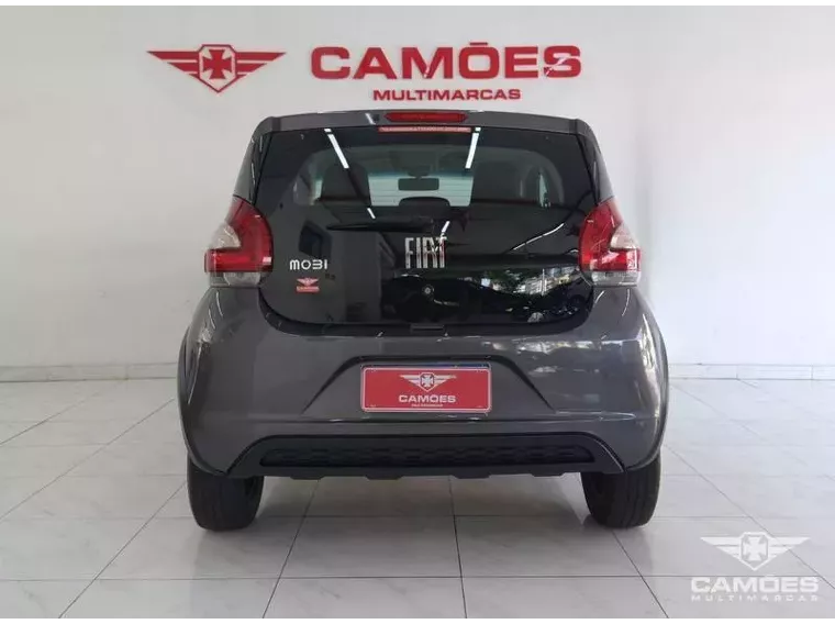 Fiat Mobi Cinza 12