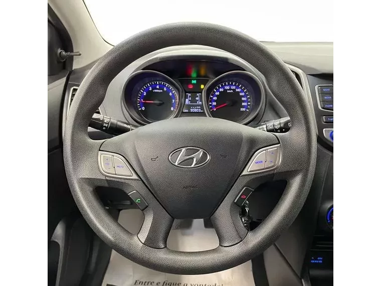 Hyundai HB20 Preto 10