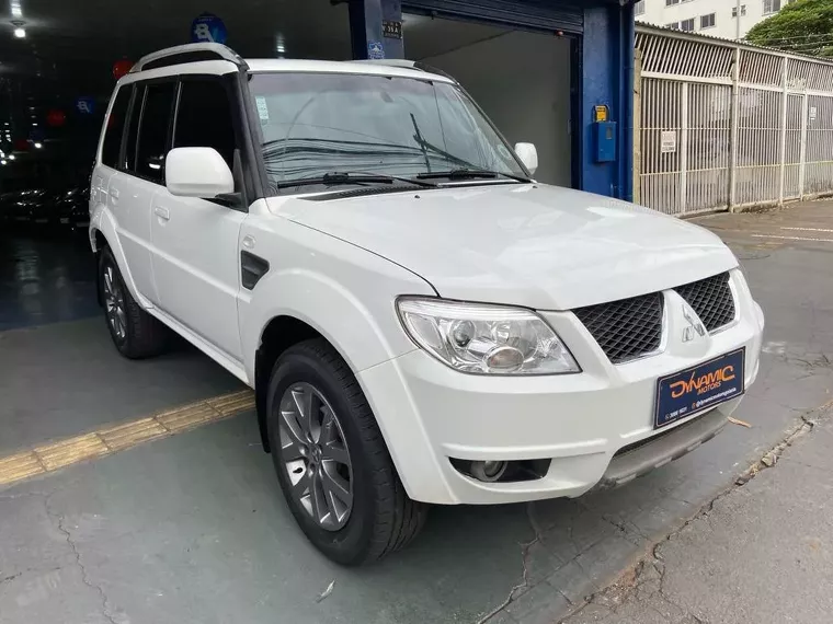 Mitsubishi Pajero TR4 Branco 13