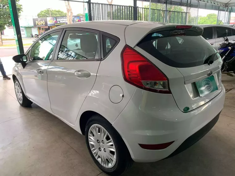 Ford Fiesta Branco 1