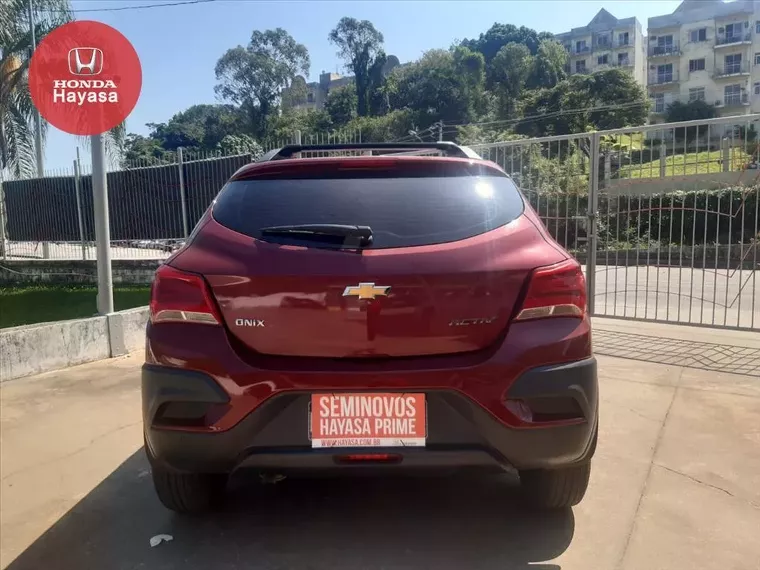 Chevrolet Onix Vermelho 3