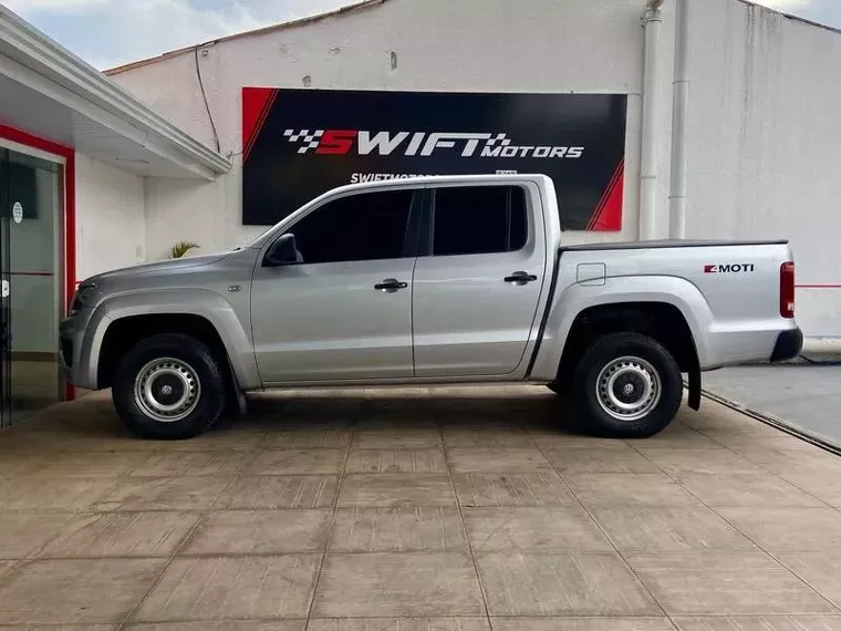 Volkswagen Amarok Prata 4