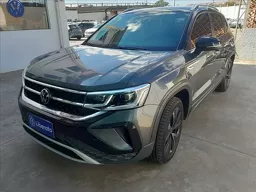 Volkswagen Taos