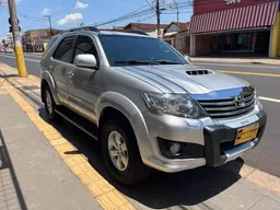 Toyota Hilux SW4