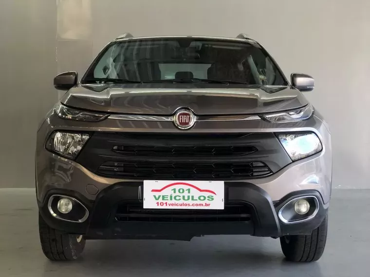 Fiat Toro Cinza 16