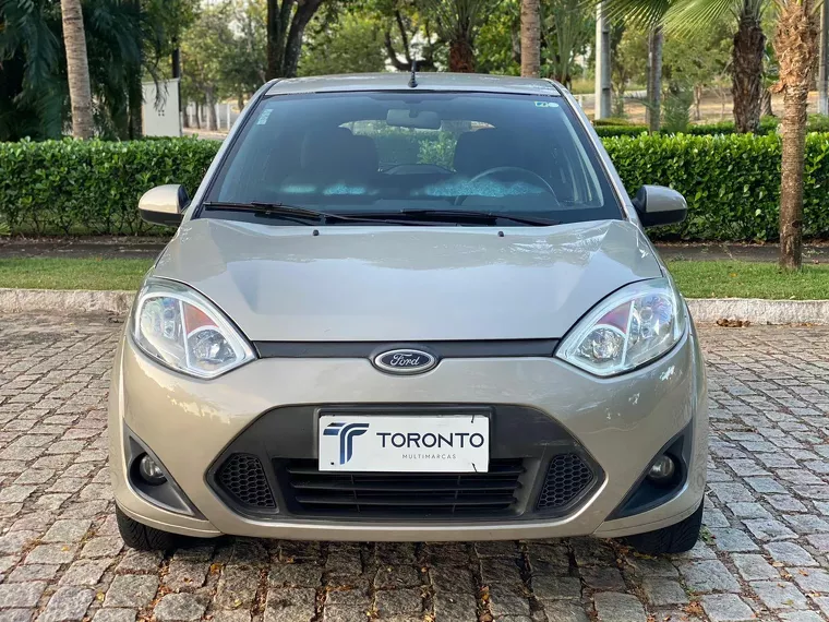 Ford Fiesta Prata 3