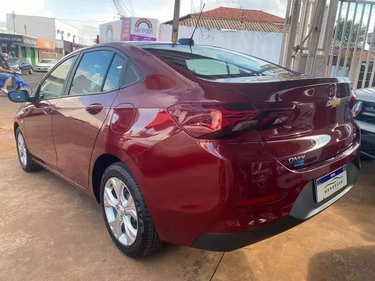 Chevrolet Onix Vermelho 9