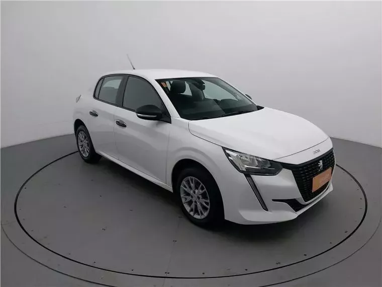 Peugeot 208 Branco 12