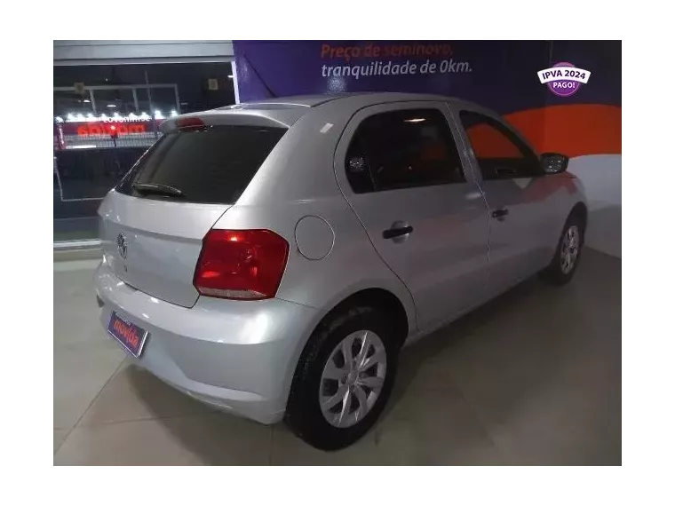 Volkswagen Gol Prata 15