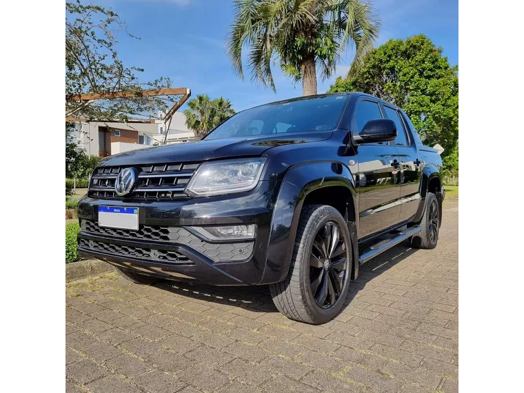 Volkswagen Amarok Preto 17