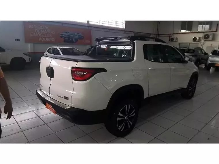 Fiat Toro Branco 10