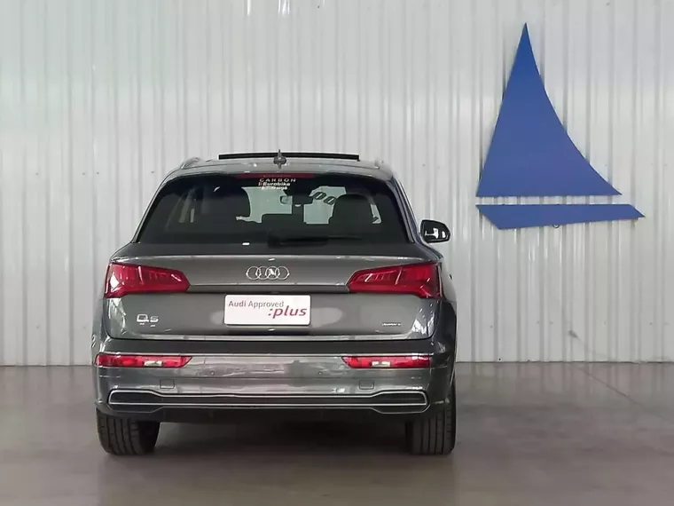 Audi Q5 Cinza 3