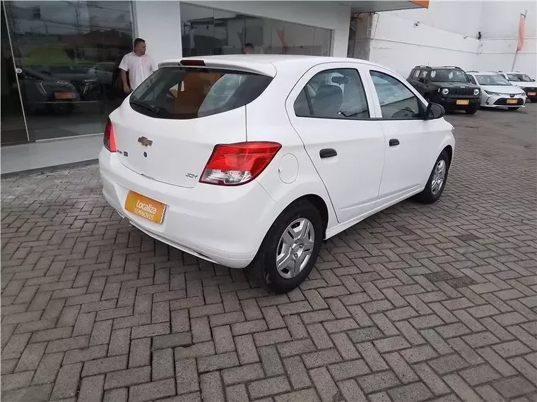 Chevrolet Onix Branco 3