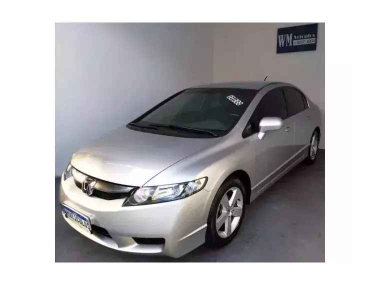 Honda Civic Prata 8