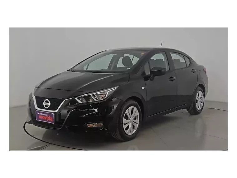 Nissan Versa Preto 8