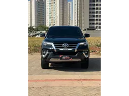 Toyota Hilux SW4