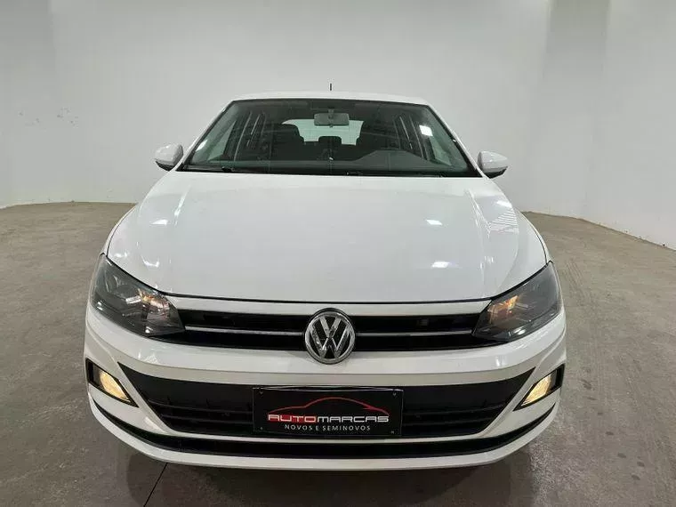 Volkswagen Polo Hatch Branco 13