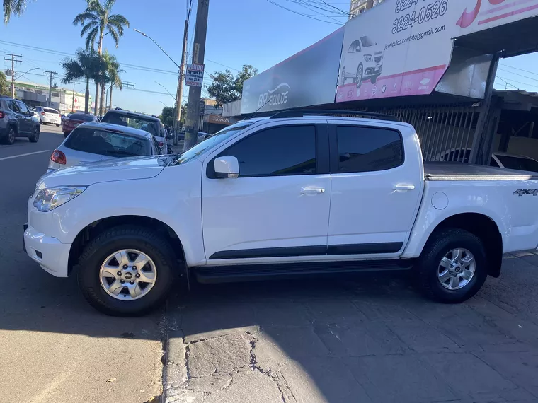 Chevrolet S10 Branco 42