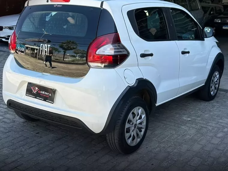 Fiat Mobi Branco 4