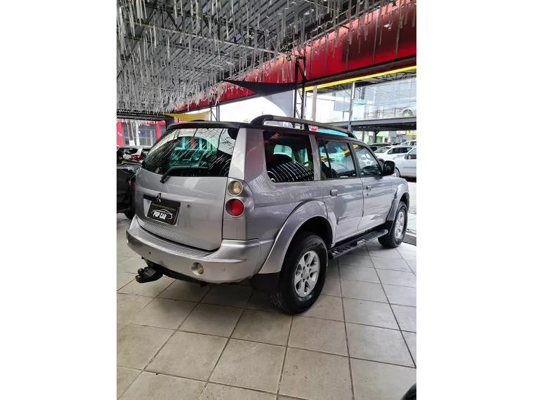 Mitsubishi Pajero Sport Prata 3