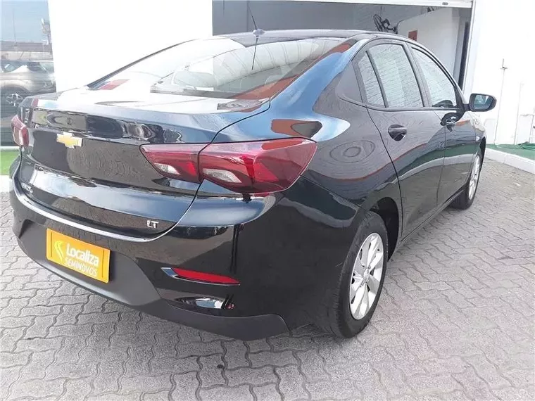 Chevrolet Onix Preto 2