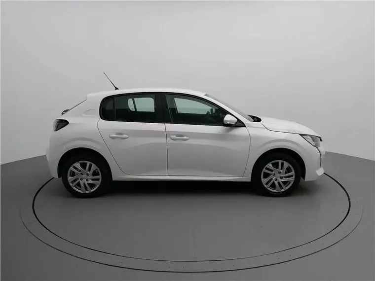 Peugeot 208 Branco 6