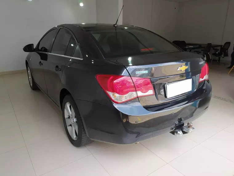 Chevrolet Cruze Preto 5