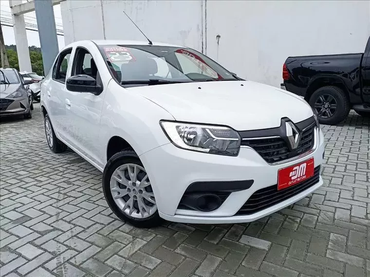 Renault Logan Branco 1