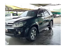 Toyota Hilux SW4