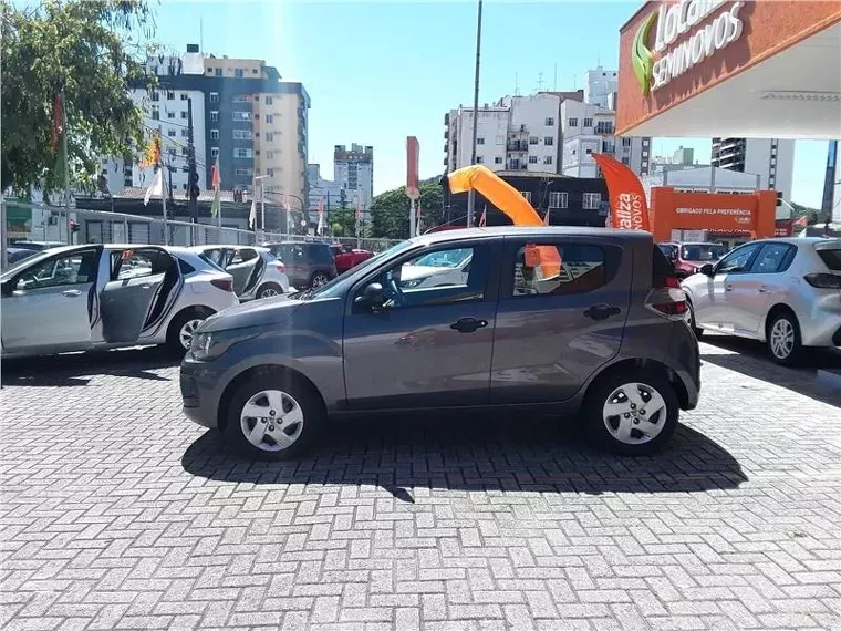 Fiat Mobi Prata 1