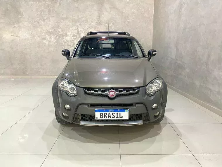 Fiat Strada Cinza 12