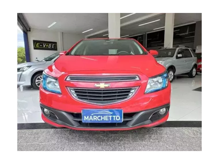 Chevrolet Onix Vermelho 6