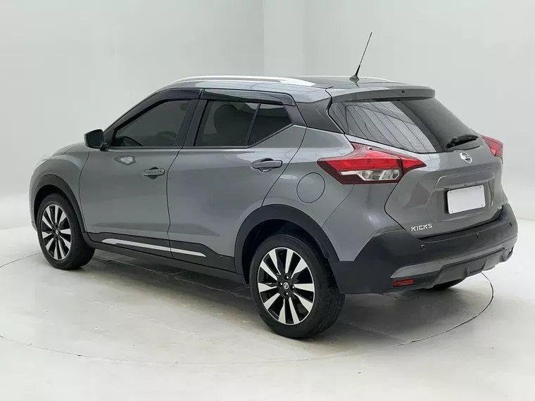 Nissan Kicks Cinza 8