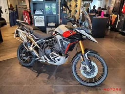 Triumph Tiger 900