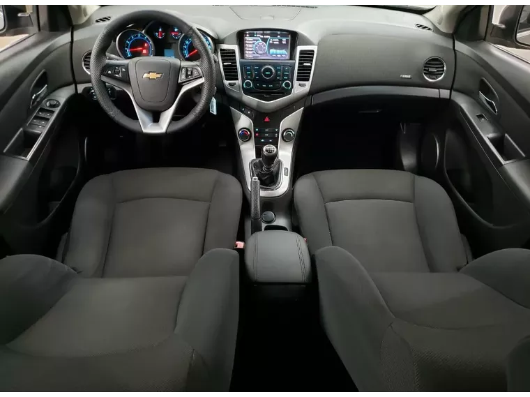 Chevrolet Cruze Cinza 4