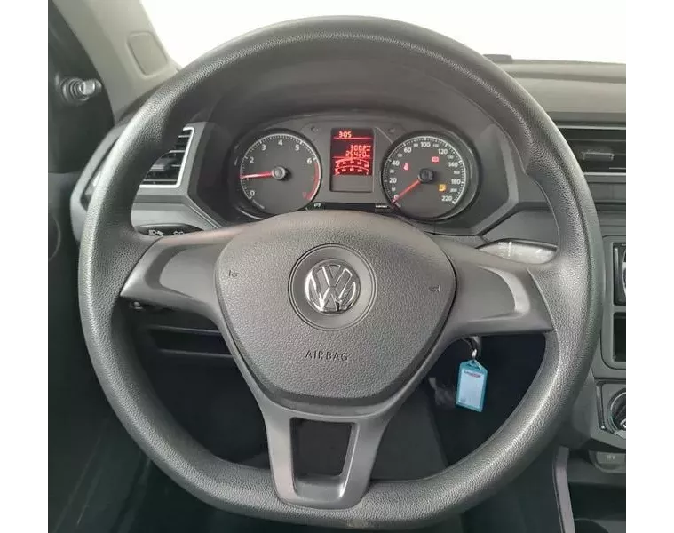 Volkswagen Voyage Prata 4