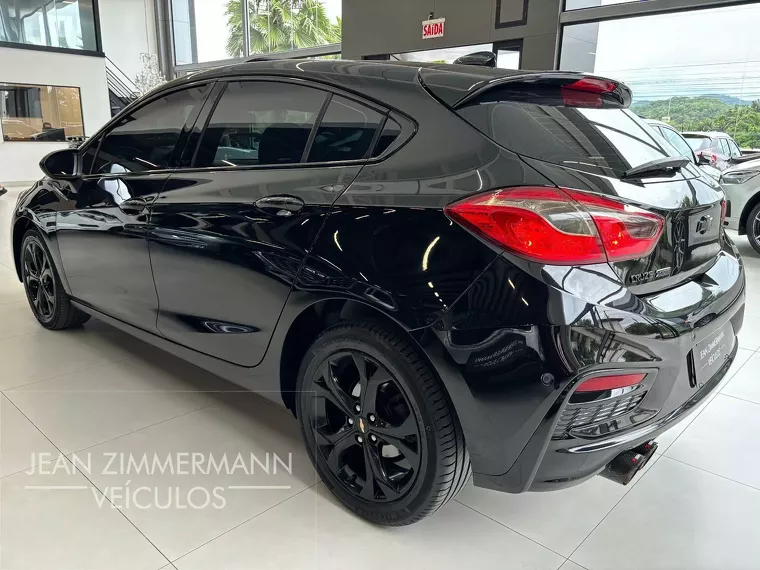 Chevrolet Cruze Preto 17