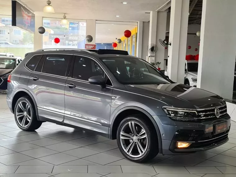 Volkswagen Tiguan Cinza 16