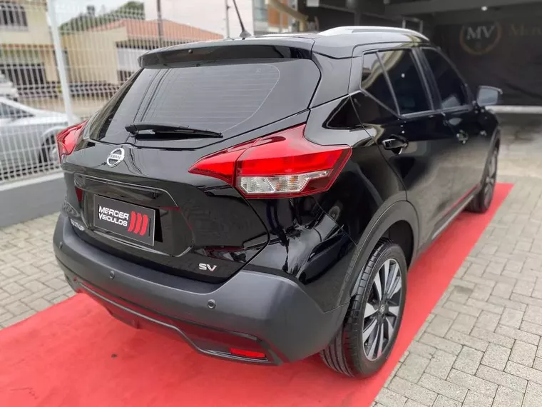 Nissan Kicks Preto 5