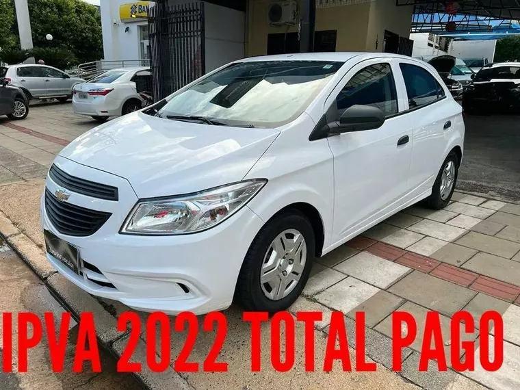 Chevrolet Onix Branco 8