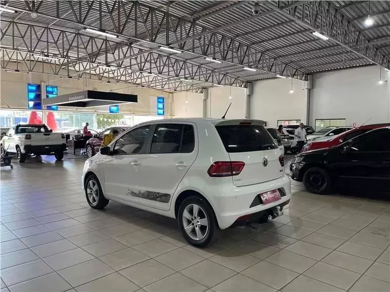 Volkswagen Fox Branco 2