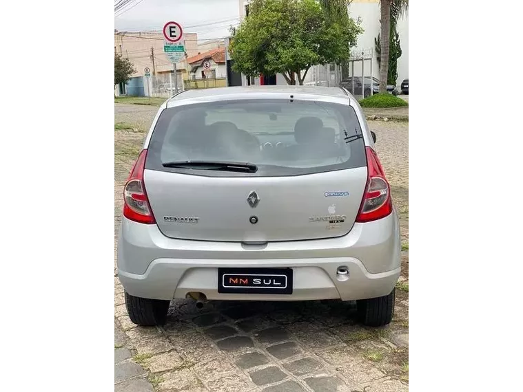 Renault Sandero Prata 5