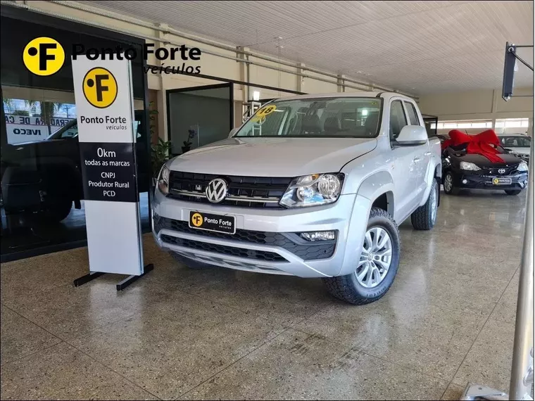 Volkswagen Amarok Prata 1