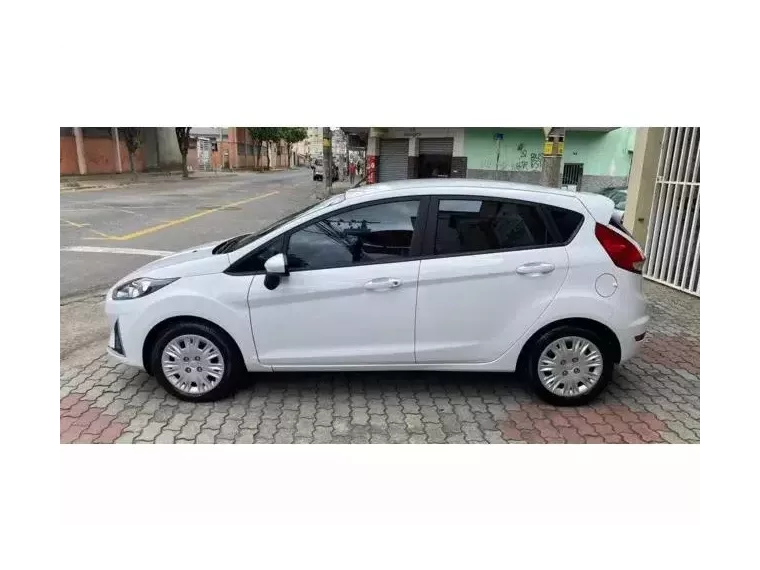 Ford Fiesta Branco 5