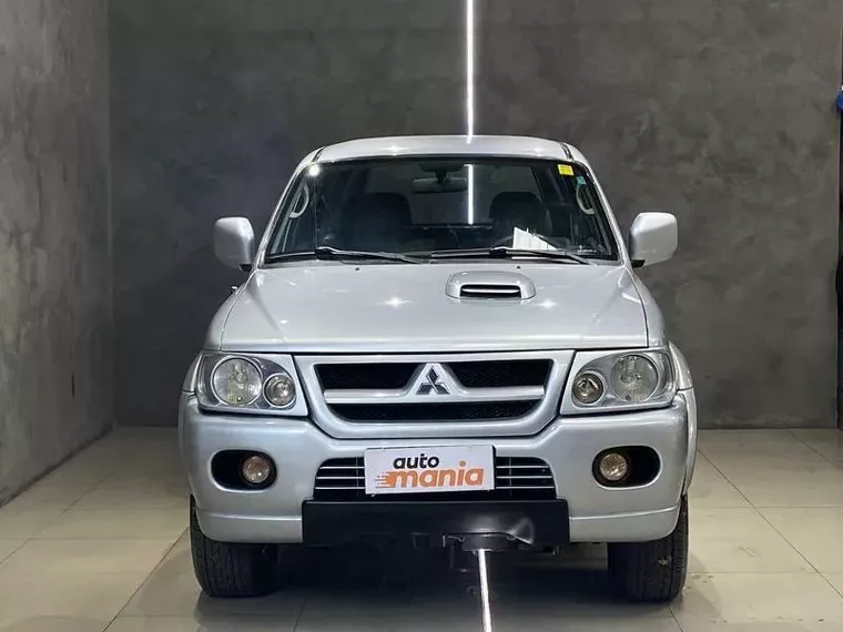 Mitsubishi Pajero Sport Prata 38