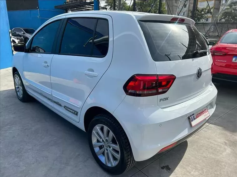 Volkswagen Fox Branco 11