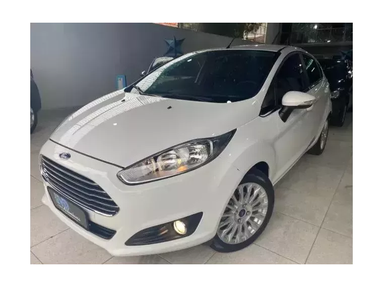 Ford Fiesta Branco 1