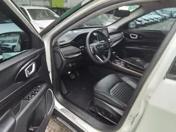 Jeep Commander