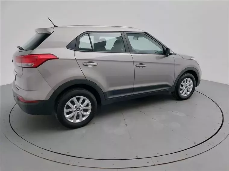 Hyundai Creta Prata 16