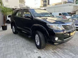 Toyota Hilux SW4